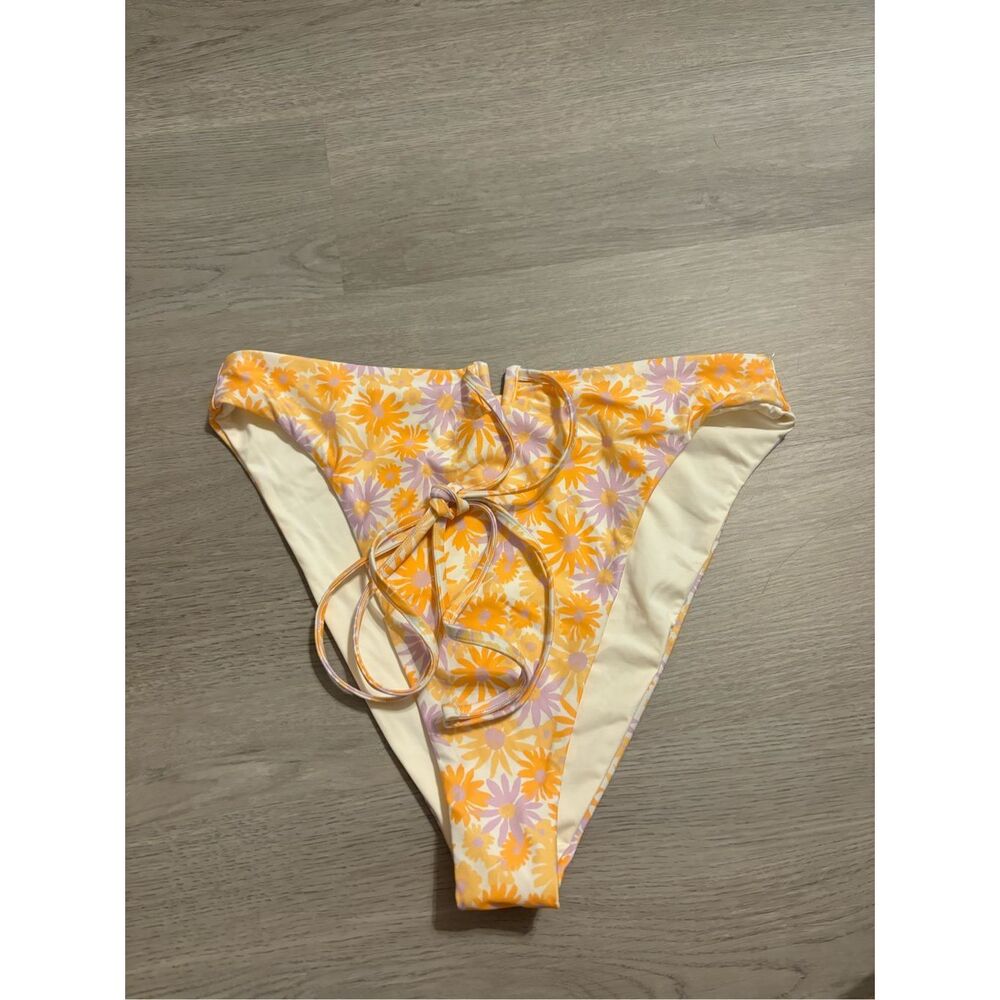 L* Space Floral Joy Bitsy Bikini Bottoms Sz Large NWT - Picture 3 of 5